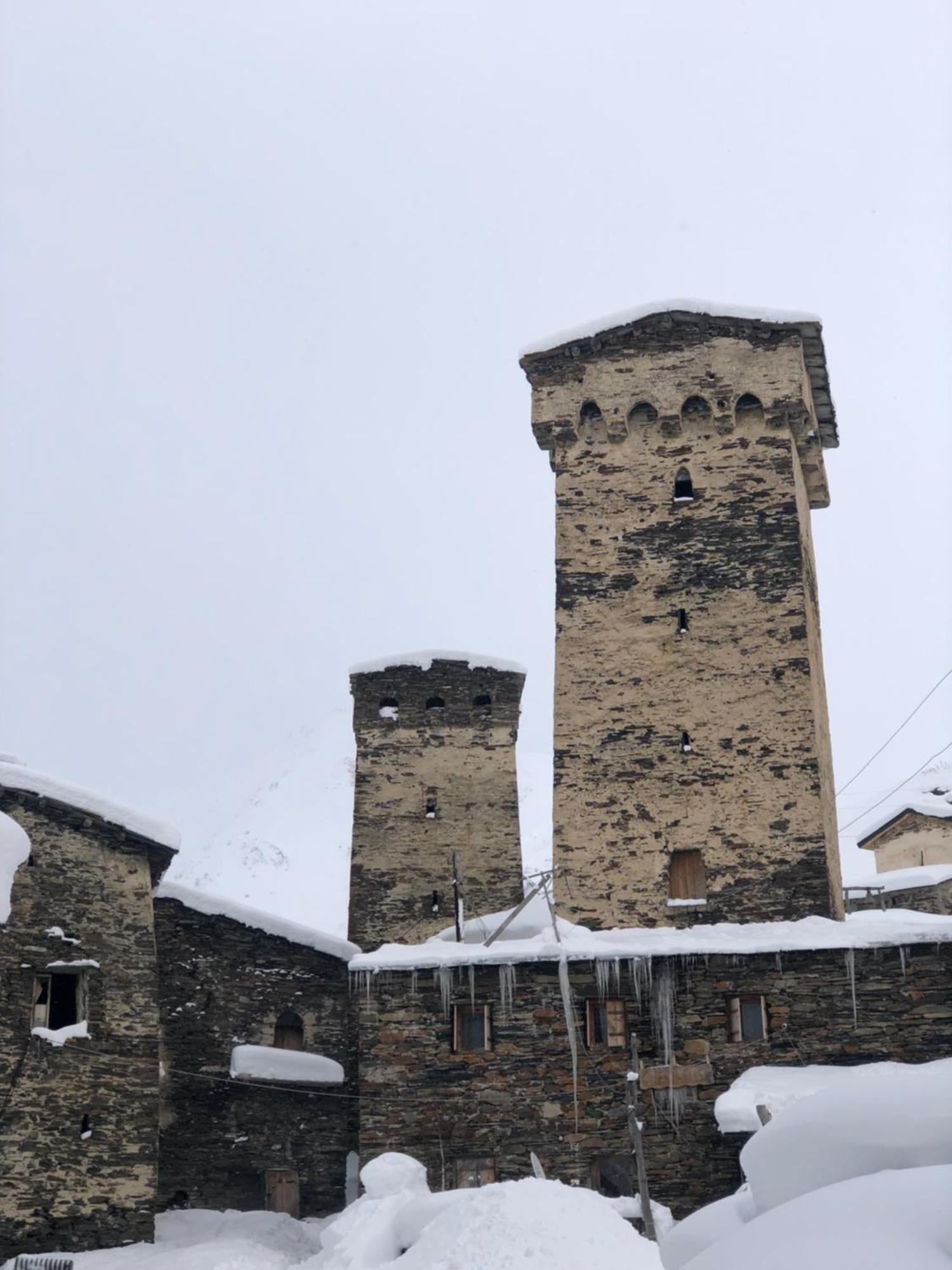 Old House Hotel Ushguli Exterior photo